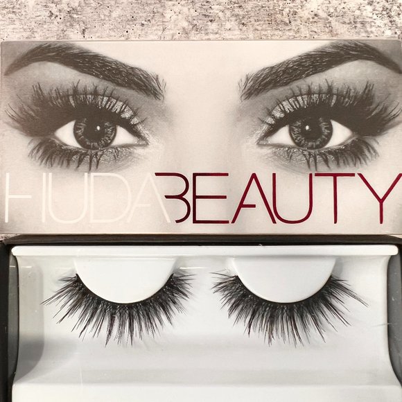 HUDA BEAUTY Other - Huda Beauty Faux Mink Lash 13 Jade
